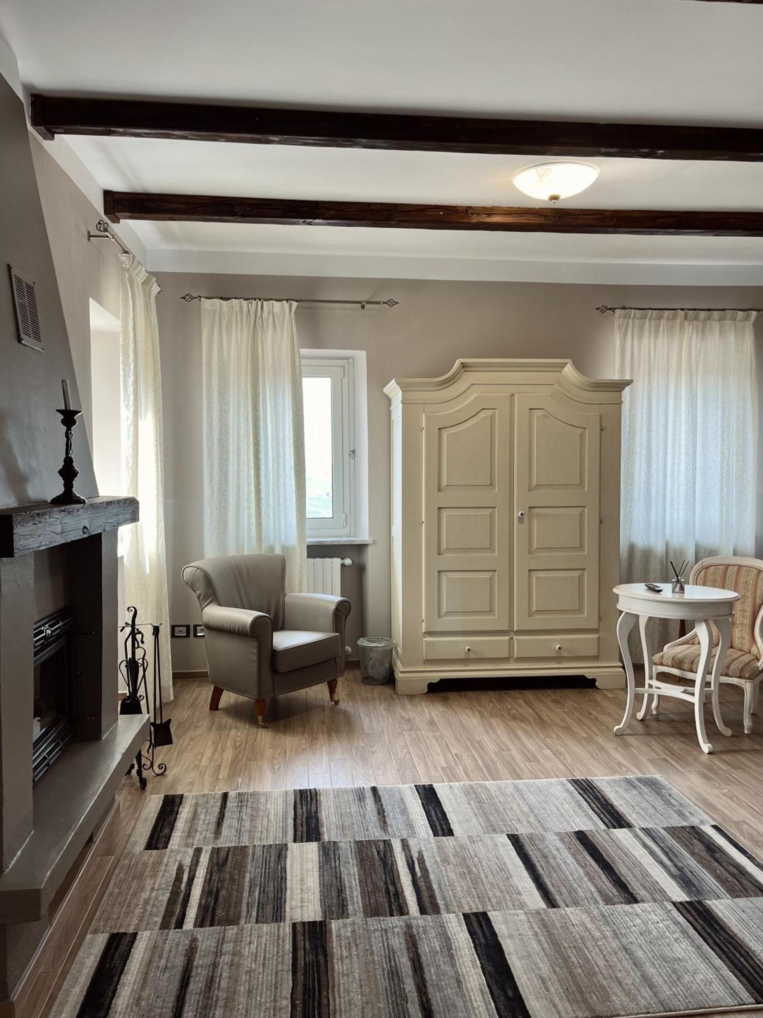 Casa Caimotta Hotel Neive Ngoại thất bức ảnh